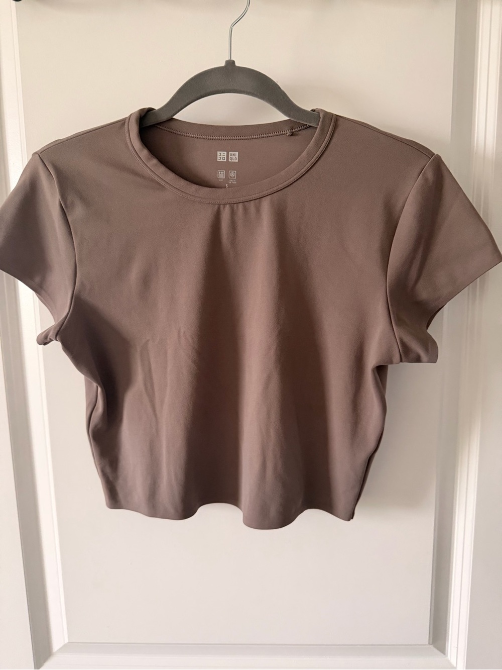 Uniqlo Women's Short-Sleeve Crewneck Top — Taupe